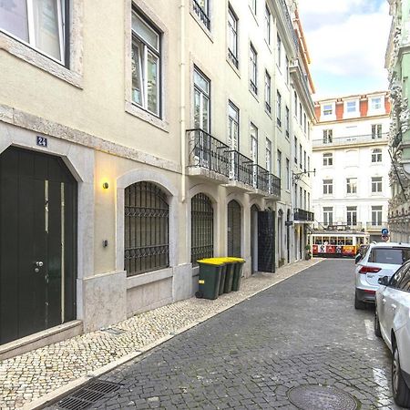 Cozy Downtown Studio By Lovelystay Lisboa Exteriör bild