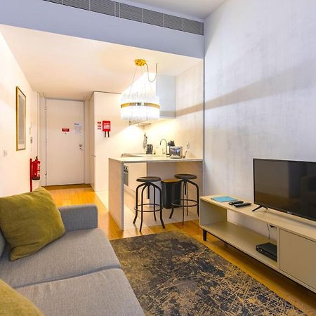 Cozy Downtown Studio By Lovelystay Lisboa Exteriör bild