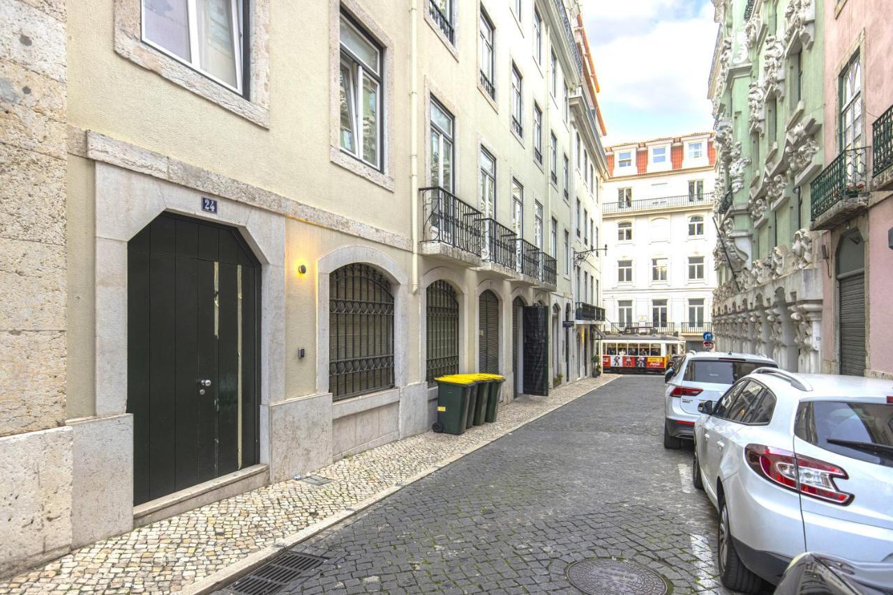 Cozy Downtown Studio By Lovelystay Lisboa Exteriör bild