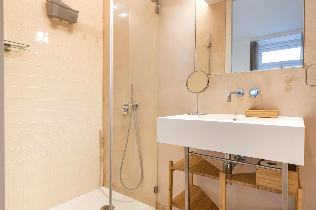 Cozy Downtown Studio By Lovelystay Lisboa Exteriör bild