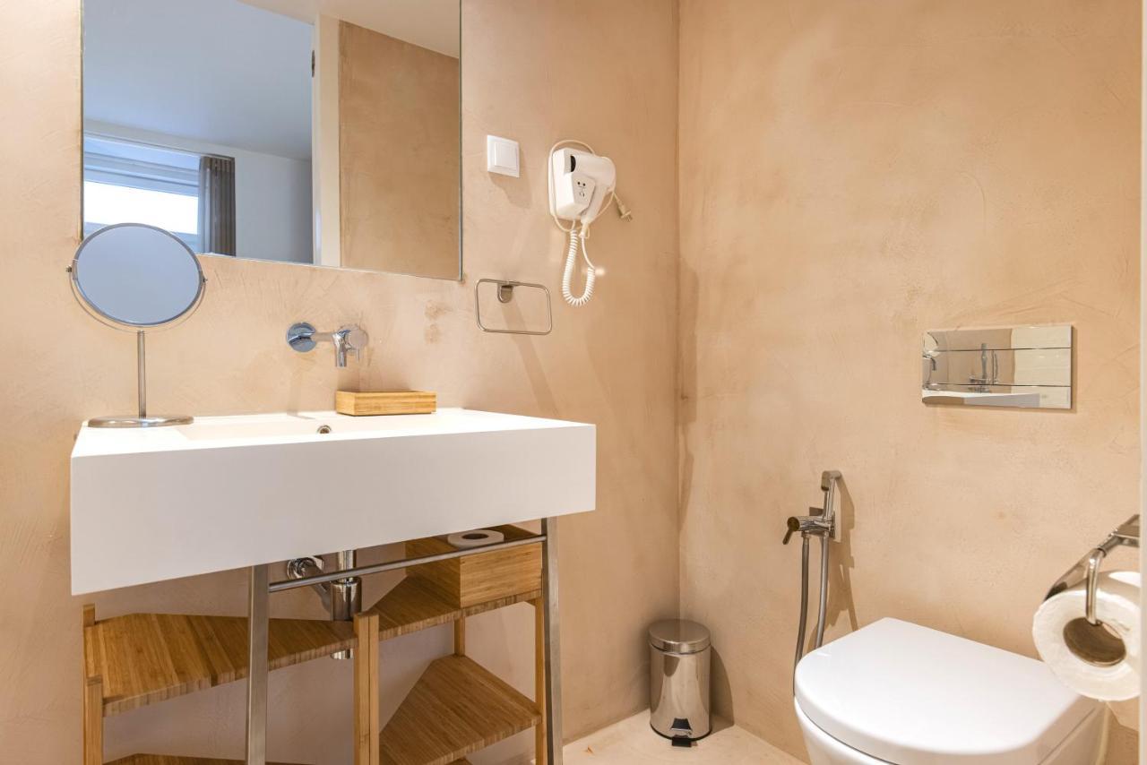 Cozy Downtown Studio By Lovelystay Lisboa Exteriör bild