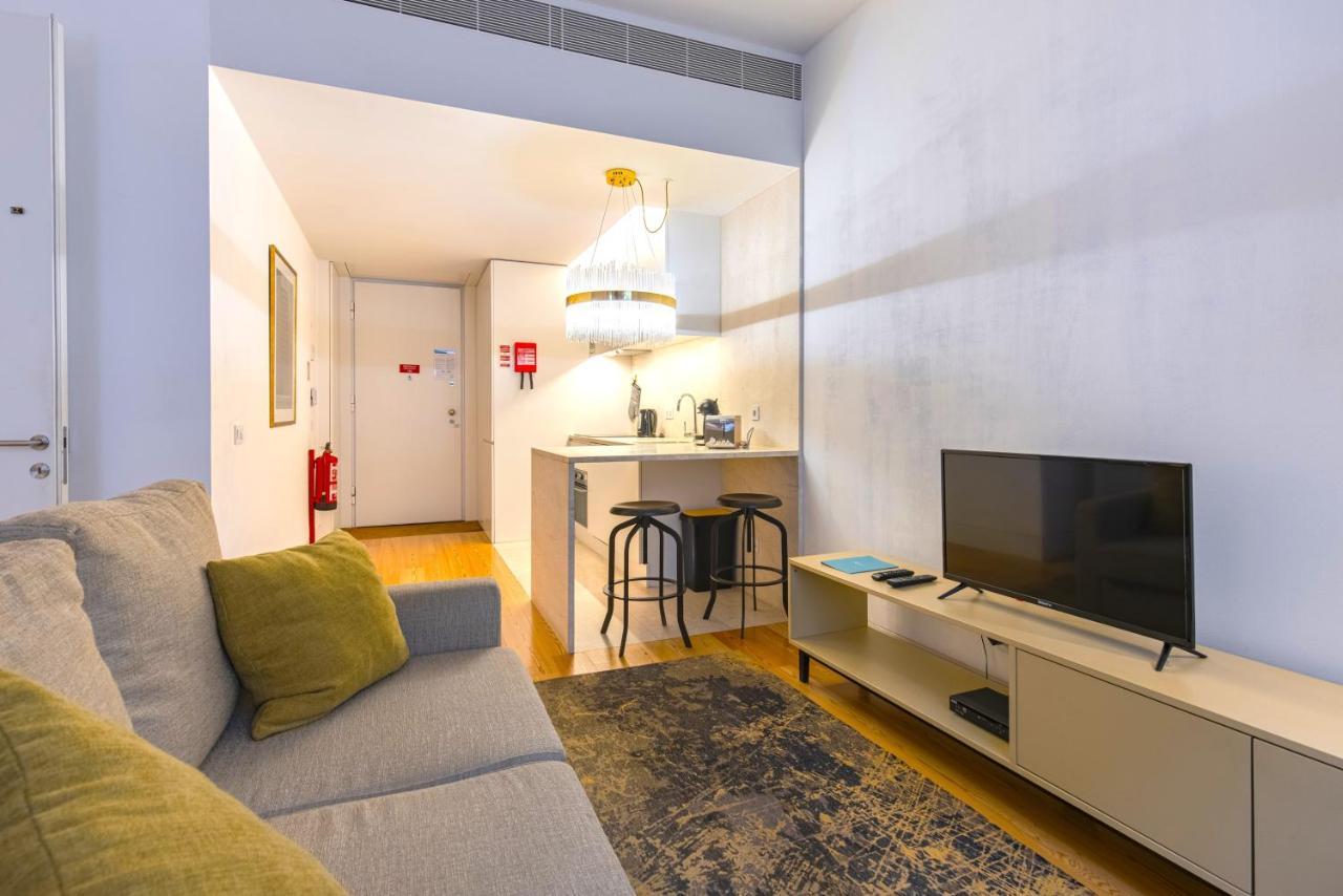 Cozy Downtown Studio By Lovelystay Lisboa Exteriör bild