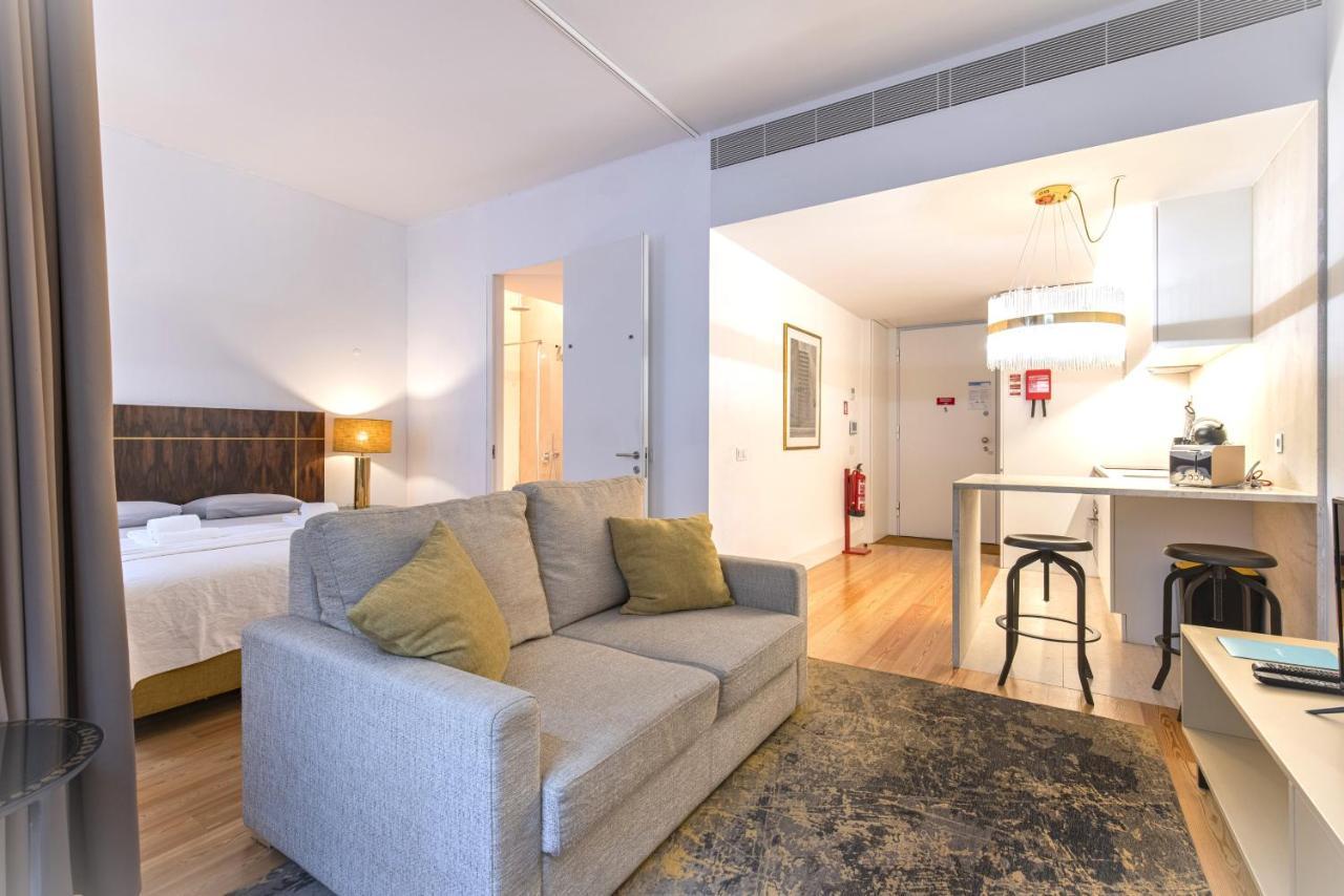 Cozy Downtown Studio By Lovelystay Lisboa Exteriör bild