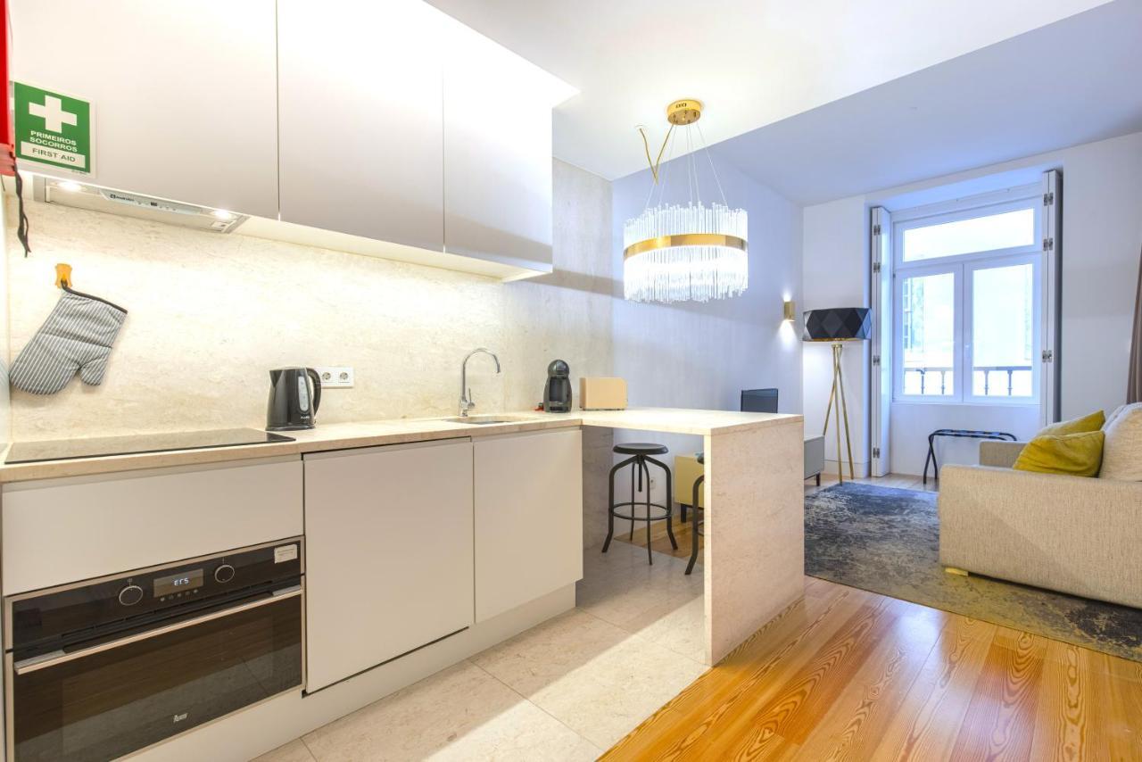 Cozy Downtown Studio By Lovelystay Lisboa Exteriör bild