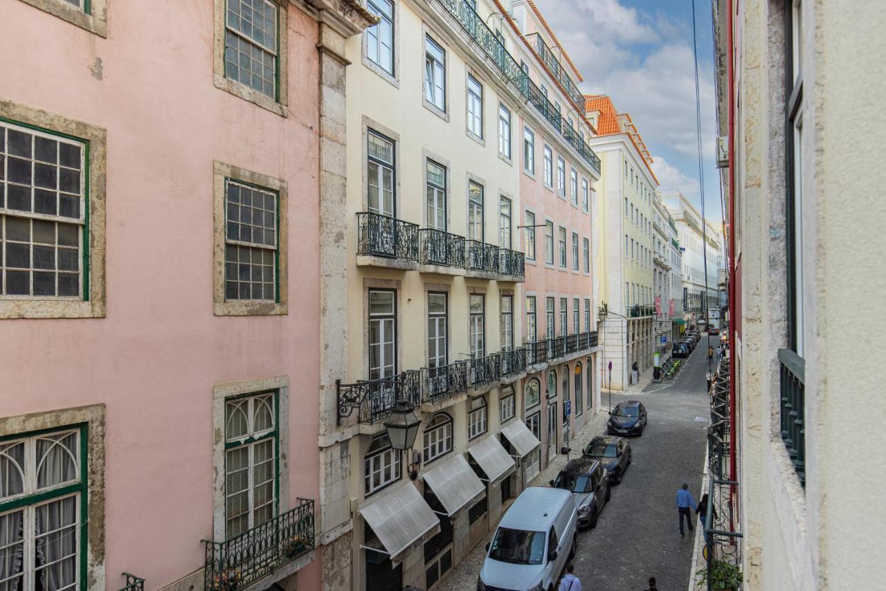 Cozy Downtown Studio By Lovelystay Lisboa Exteriör bild